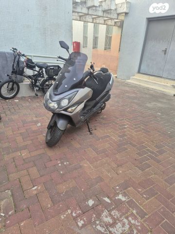 מודעת רכב קימקו דאון-טאון 125