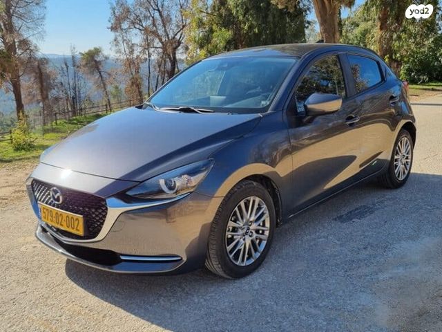 מודעת רכב מאזדה 2