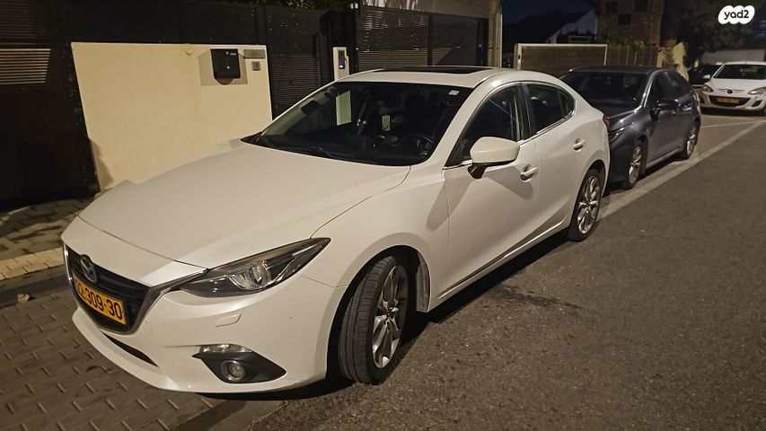 מודעת רכב מאזדה 3