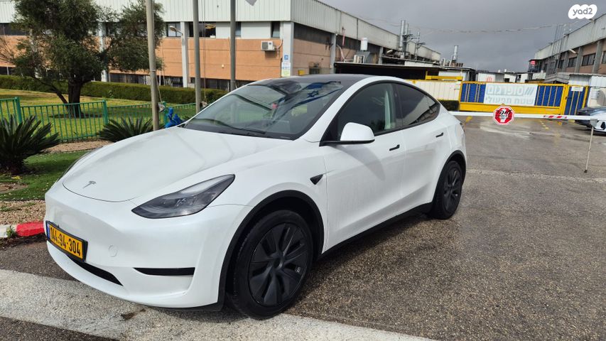 מודעת רכב טסלה מודל Y