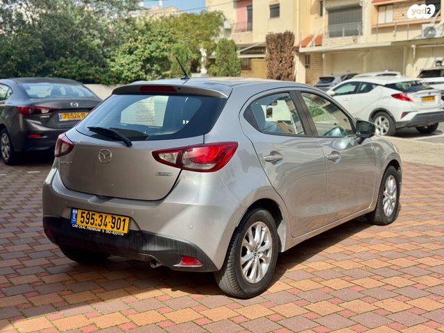 מודעת רכב מאזדה 2 1