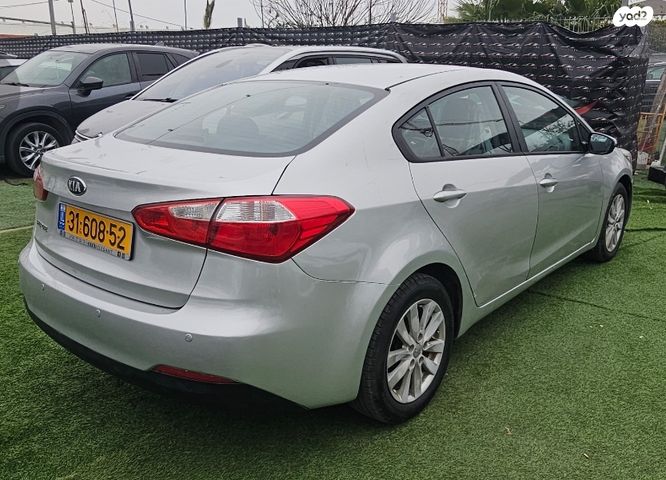 מודעת רכב קיה פורטה 