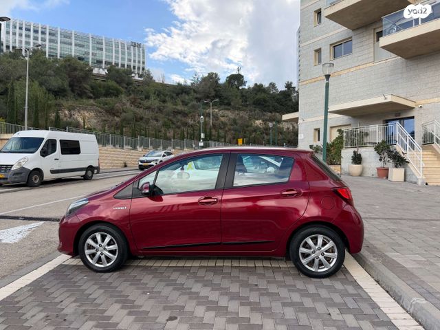 מודעת רכב טויוטה יאריס