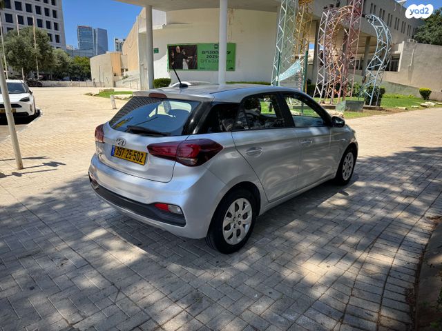 מודעת רכב יונדאי i20