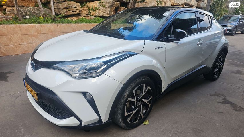 מודעת רכב טויוטה C-HR
