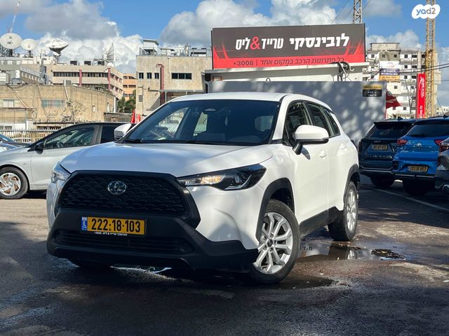 מודעת רכב טויוטה קורולה קרוס