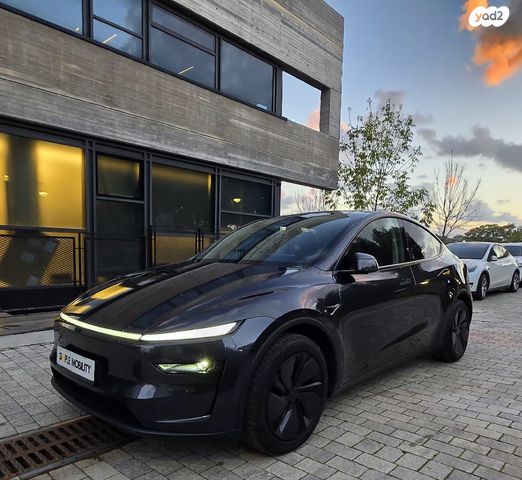 מודעת רכב טסלה מודל Y