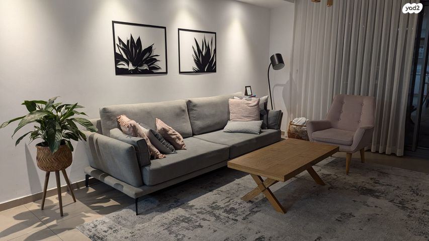 שדרות הרצל 6