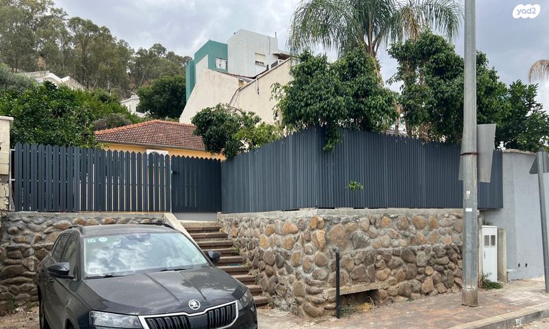 שדרות מנחם בגין 110