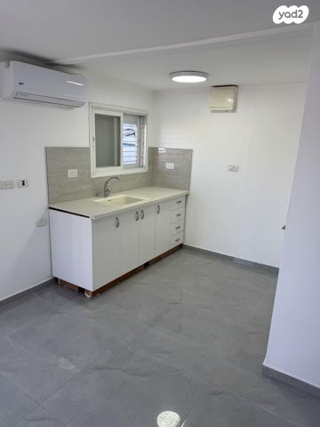 שדרות ברוך בוארון 14