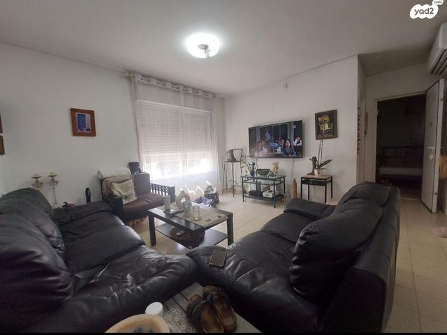 אהרון לובלין 26