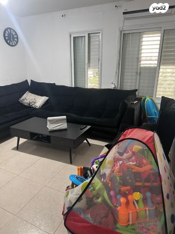 קלמן גבריאלוב 23