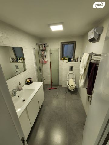 שדרות היונה 62