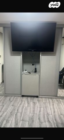 שדרות צפריר 10