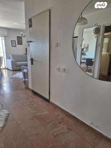 אבשלום חביב 104