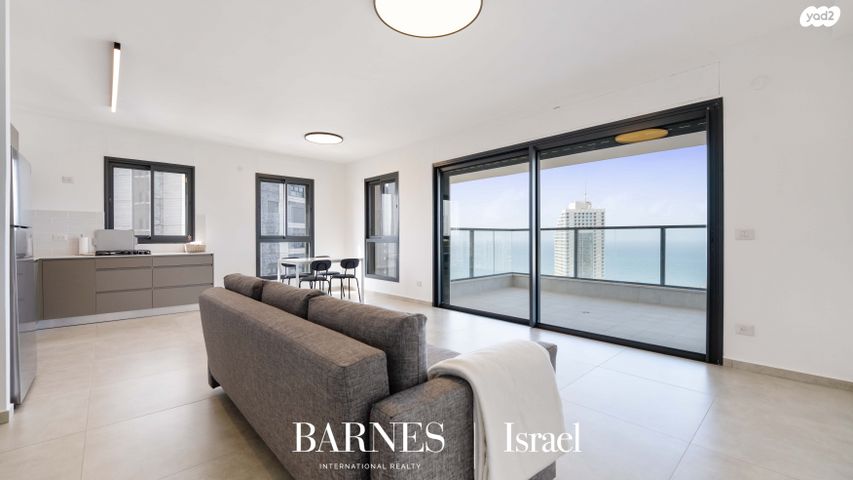 אמנון ליפקין שחק 