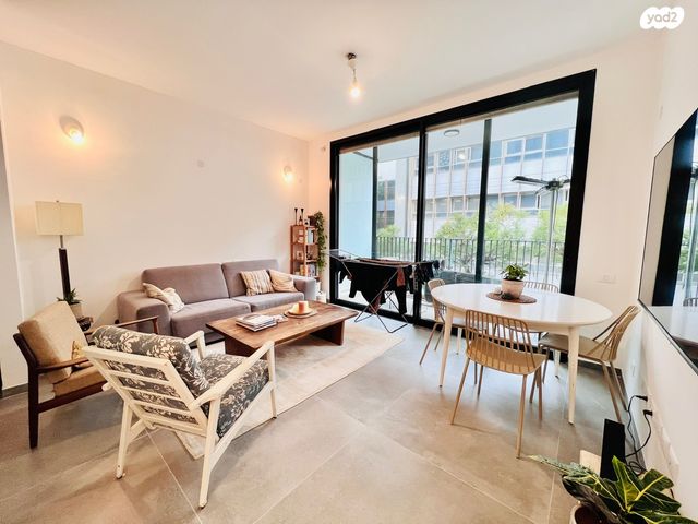 אנטיגונוס 11