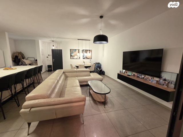 חיים לסקוב 6