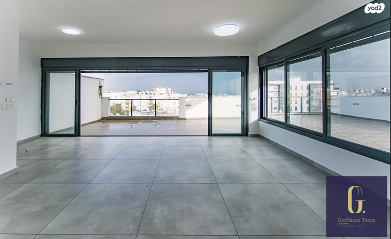 שרה אהרונסון 16