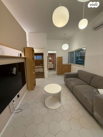 אהרון דוד גורדון 