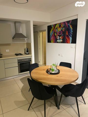 ניסים אלוני 7