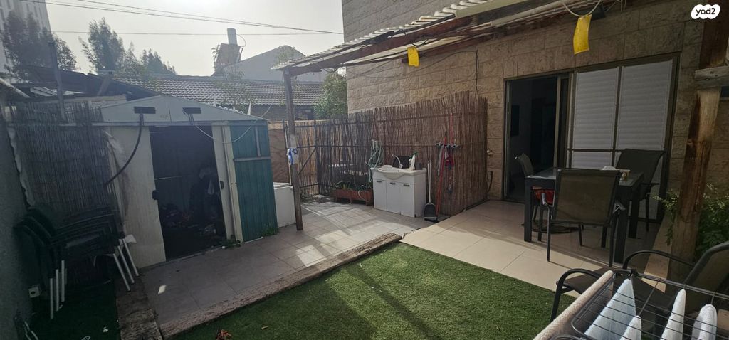 שיכוני המזרח