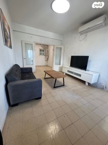 דרך יד לבנים 66