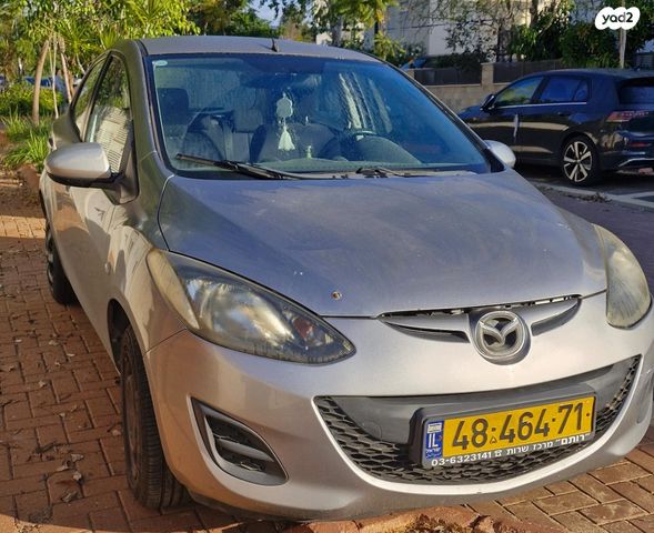 מודעת רכב מאזדה 2