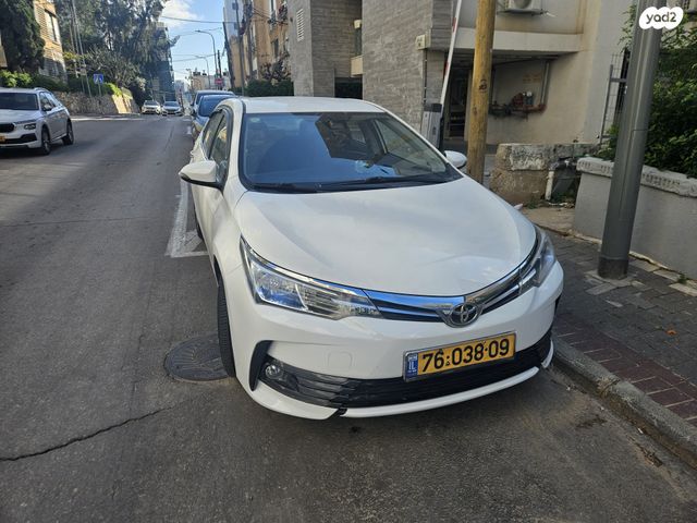 מודעת רכב טויוטה קורולה