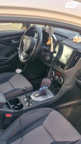 מודעת רכב סובארו XV