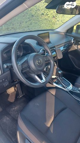 מודעת רכב מאזדה 2