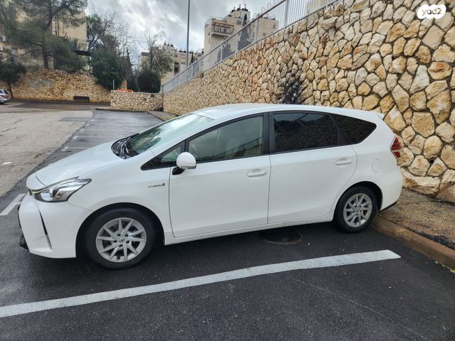 מודעת רכב טויוטה פריוס פלוס