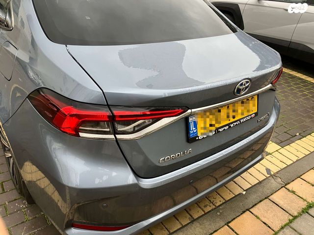 מודעת רכב טויוטה קורולה