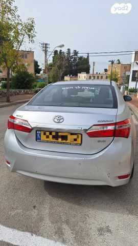 מודעת רכב טויוטה קורולה