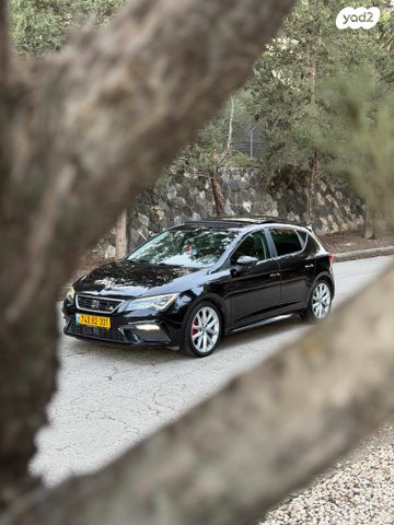 מודעת רכב סיאט לאון