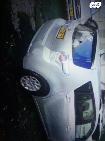 מודעת רכב טויוטה ורסו