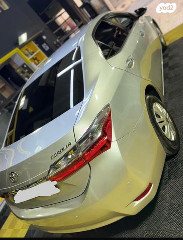 מודעת רכב טויוטה קורולה