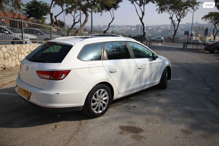 מודעת רכב סיאט לאון