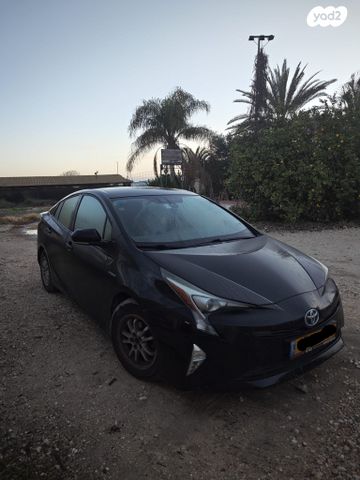 מודעת רכב טויוטה פריוס