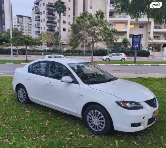 מודעת רכב מאזדה 3