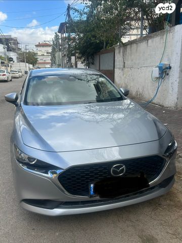 מודעת רכב מאזדה 3