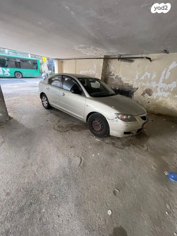 מודעת רכב מאזדה 3