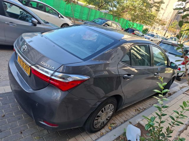 מודעת רכב טויוטה קורולה