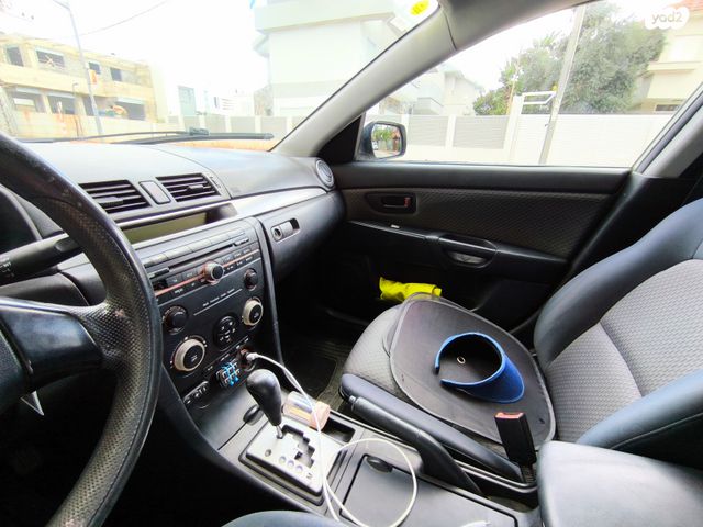 מודעת רכב מאזדה 3