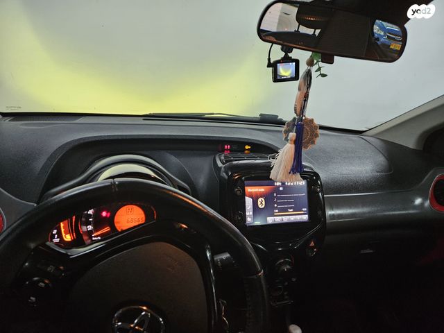 מודעת רכב טויוטה אייגו