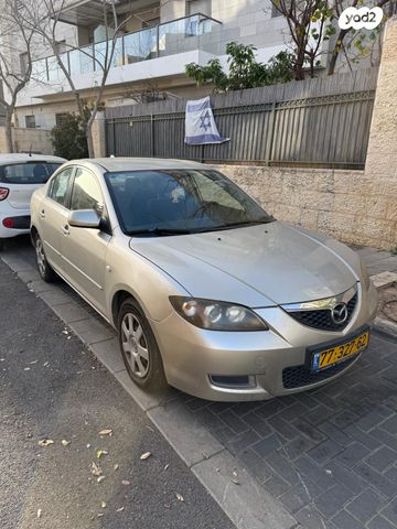 מודעת רכב מאזדה 3