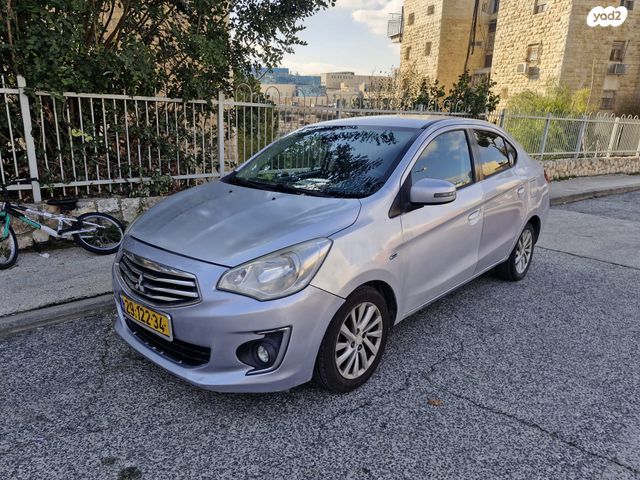 מודעת רכב מיצובישי אטראז'