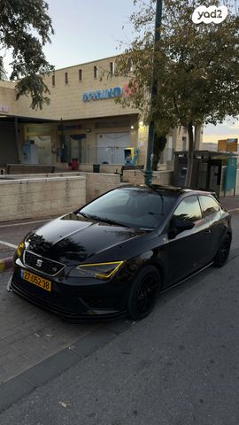 מודעת רכב סיאט לאון
