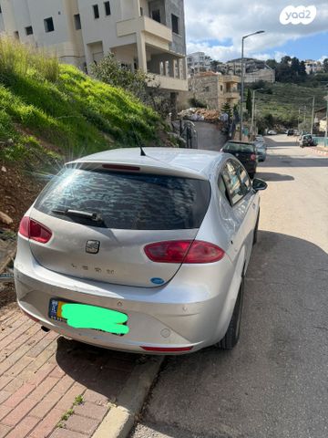 מודעת רכב סיאט לאון