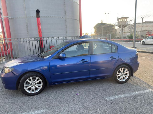 מודעת רכב מאזדה 3